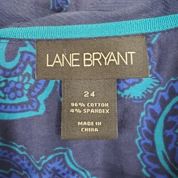 LANE BRYANT PAISLEY BUTTON FRONT BLOUSE - Picture 4 of 4